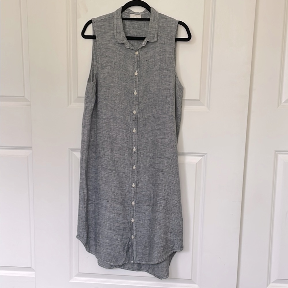 CP Shades Sleeveless Midi Shirt Dress in Light Gray